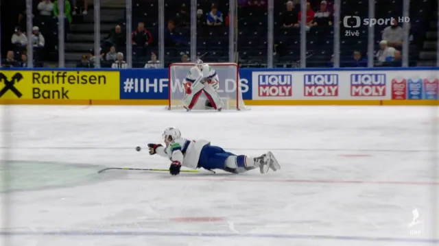 Skok Perunoviche v úspěšné snaze zabránit české přihrávce