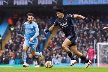 Bernardo Silva stíhá Raúla Jimenéze