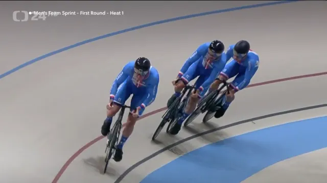 Čeští dráhoví cyklisté dosáhli na MS v týmovém sprintu na historické šesté místo
