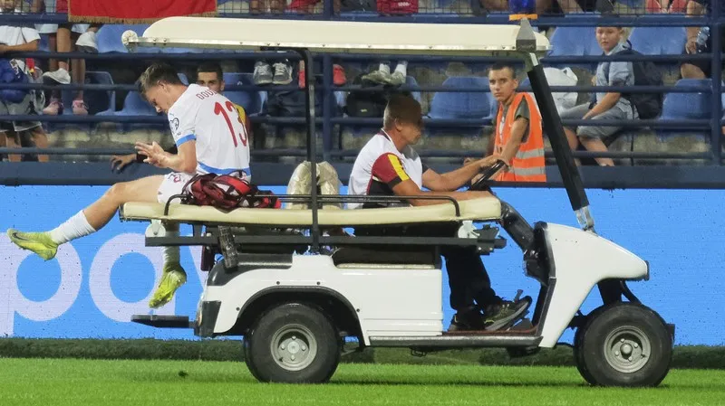 Z reprezentace vypadli Krejčí a zranění Douděra s Kušejem