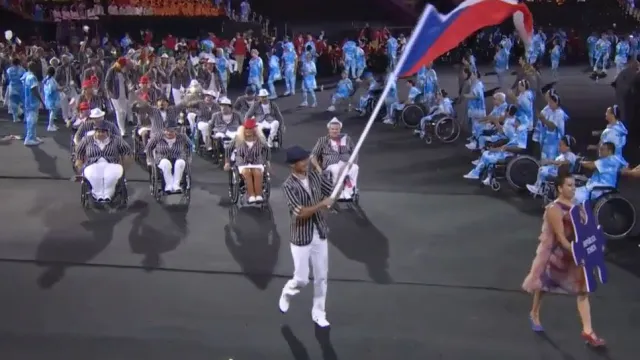 Nástup české výpravy při zahájení paralympiády Riu