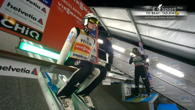 Závěr závodů skokanů na lyžích v Engelbergu