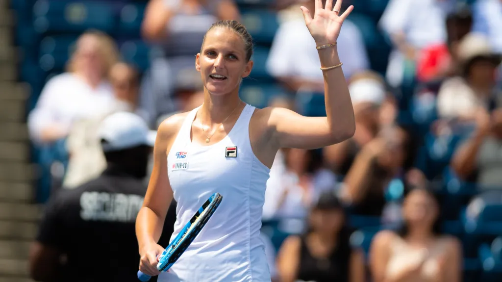 Karolína Plíšková se raduje z postupu do 2. kola Rogers Cupu