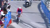 Dumoulin se po skvělé časovce vyhoupl do čela Gira
