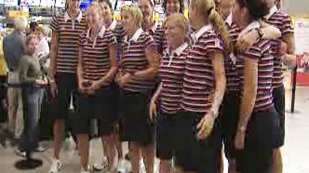 České basketbalistky krátce před odletem na olympidádu v Pekingu