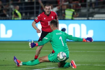 Giorgi Čakvetadze překonává českého gólmana