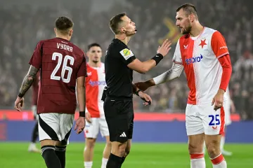Rozhodčí Všetečka v utkání Sparta – Slavie