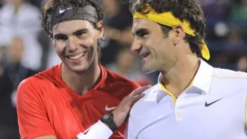 Rafael Nadal porazil ve finále exhibičního turnaje v Abú Zabí Rogera Federera