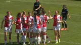 Fotbalistky Slavie se radují po gólu v brance Plzně