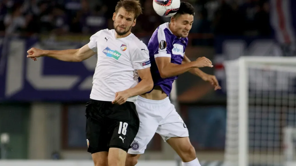 Tomáš Poznar v utkání s Austrií Vídeň