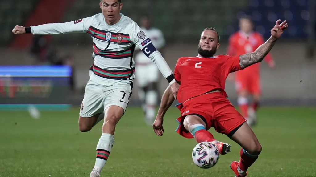 Cristiano Ronaldo v utkání s Lucemburskem