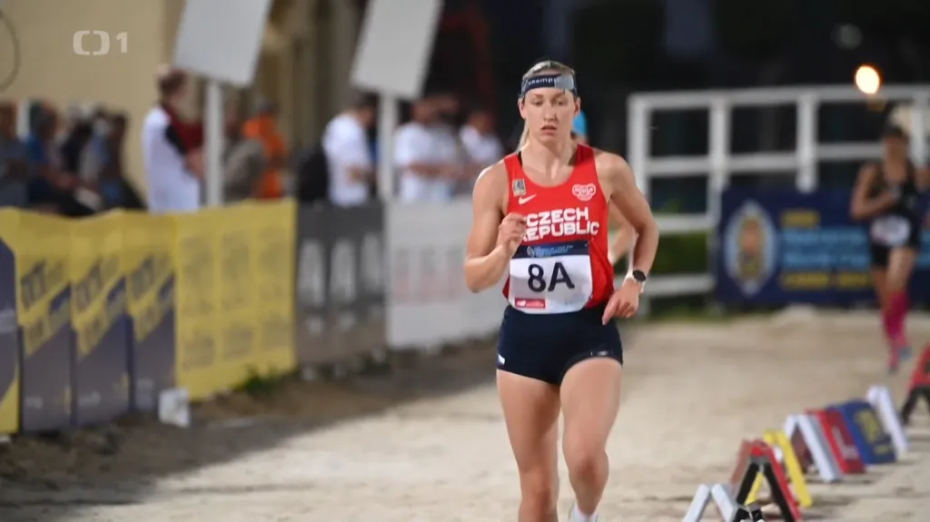 Štafeta pětibojařek ve složení Roubíčková - Novotná byla na MS osmá