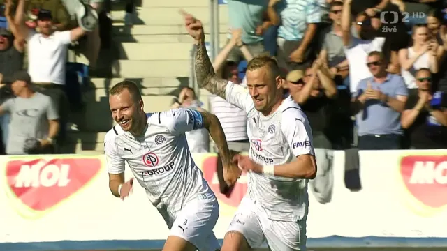 Gól v utkání Slovácko - Sparta Praha: Reinberk – 3:1 (43. min.)