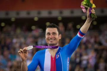 Cyklista Ježek slaví stříbro