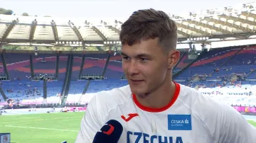 Stráský: Tyč mě trefila do nohou, bude to v pohodě