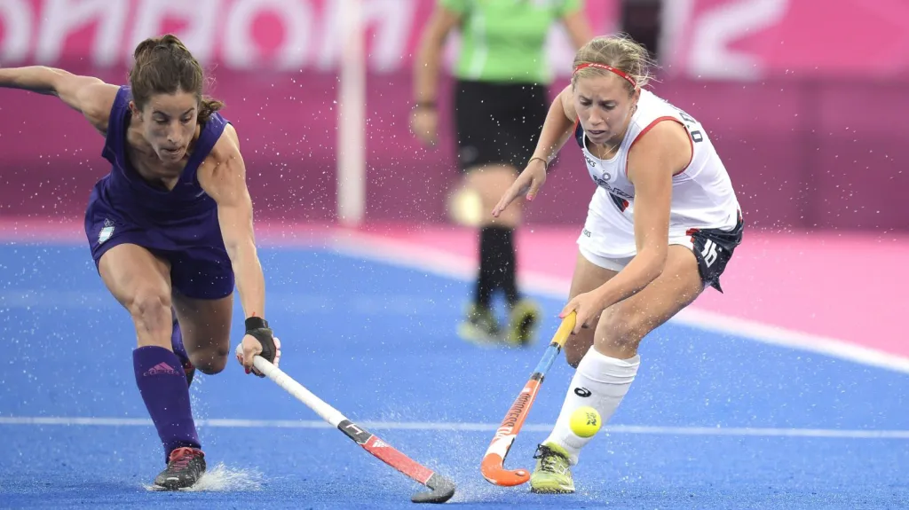 Soutěž pozemních hokejistek