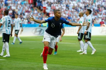 Kylian Mbappé se raduje z gólu proti Argentině