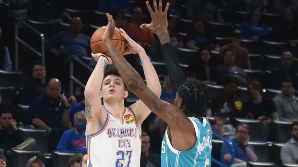 Vít Krejčí (vlevo)