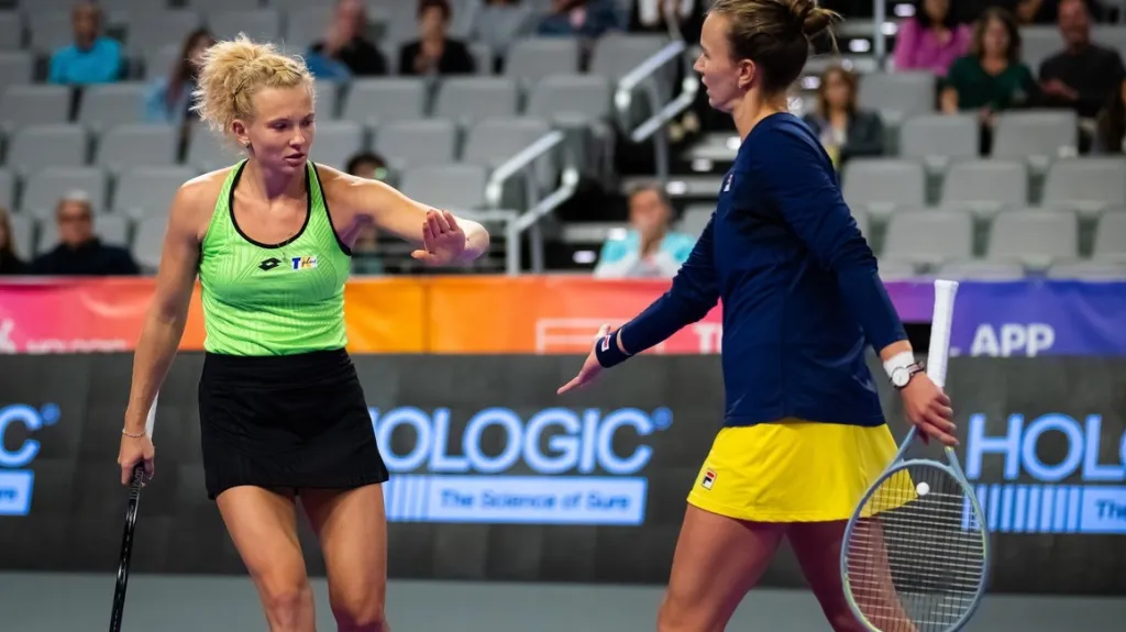 Kateřina Siniaková a Barbora Krejčíková na Turnaji mistryň