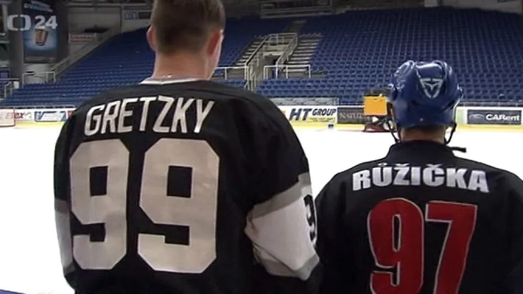 Zbrojovka na ledě Komety