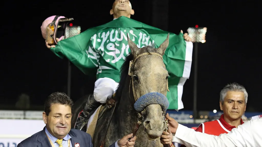 Žokej Mark Smith s Arrogatem