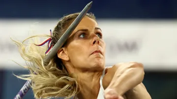 Nejdelší pokus a ohlasy oštěpařky Nikoly Ogrodníkové