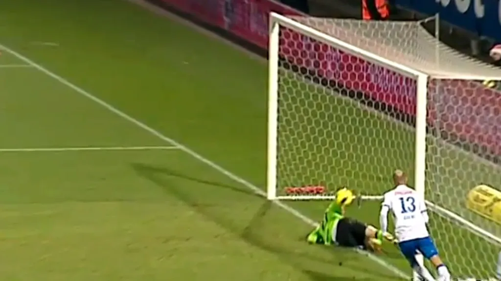 Gól negól Tomáše Juna