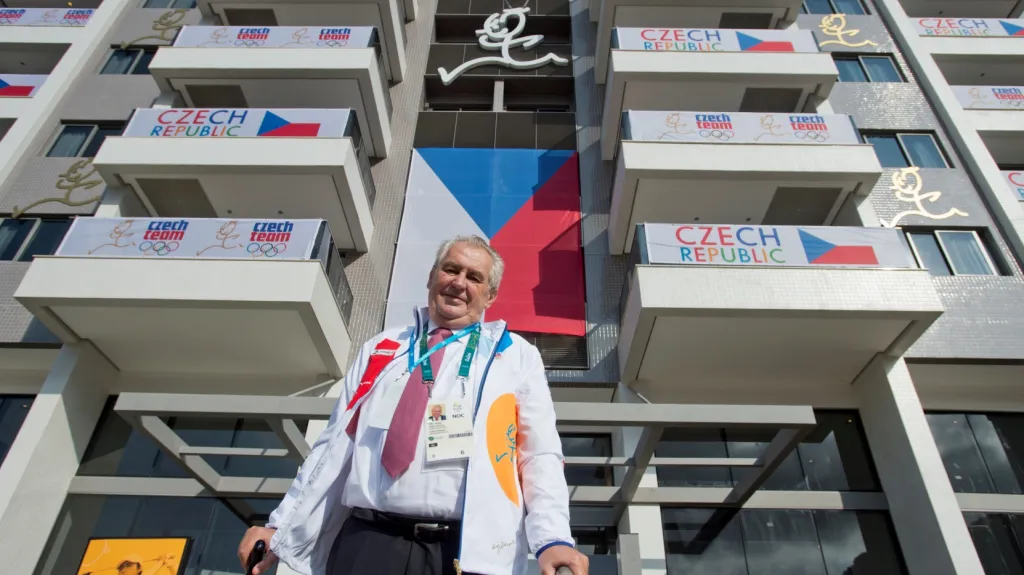 Český prezident Miloš Zeman v olympijské vesnici