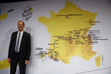 Ředitel Christian Prudhomme a mapa Tour de France 2023