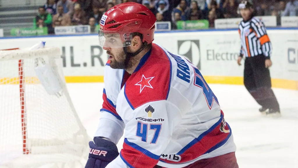 Alexander Radulov v dresu CSKA