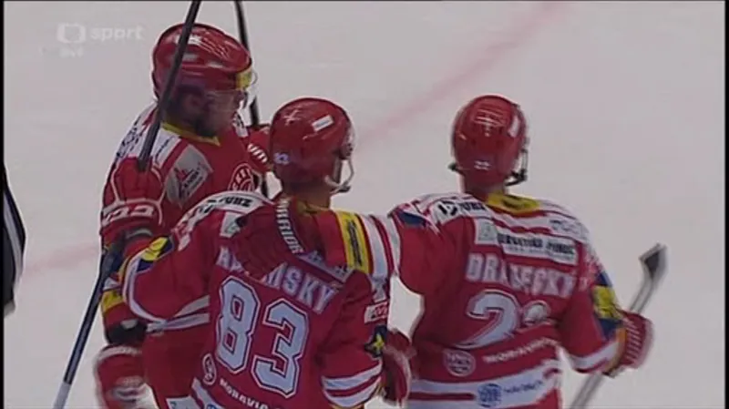 Gól v utkání Třinec - Hradec Králové: Adamský - 4:0 (34. min)