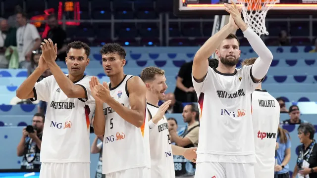 Němci vyřadili Slovince a jsou posledními semifinalisty