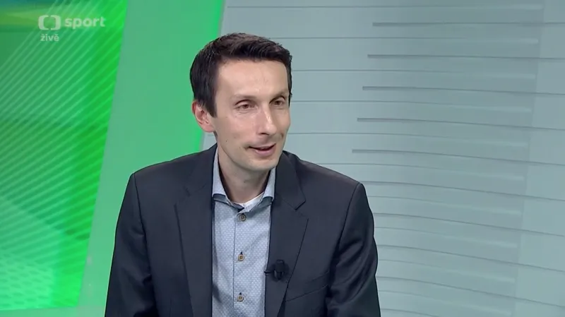 Komentátor ČT sport Vlastimil Vlášek