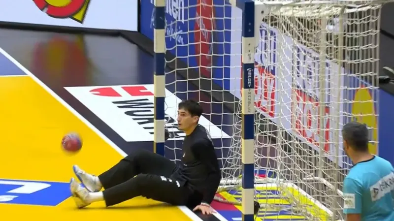 Kuriózní gól Dánů v zápase s Itálií