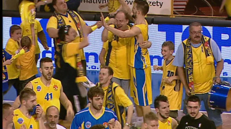 Sestřih 5. čtvrtifinále basketbalistů Opava - Děčín