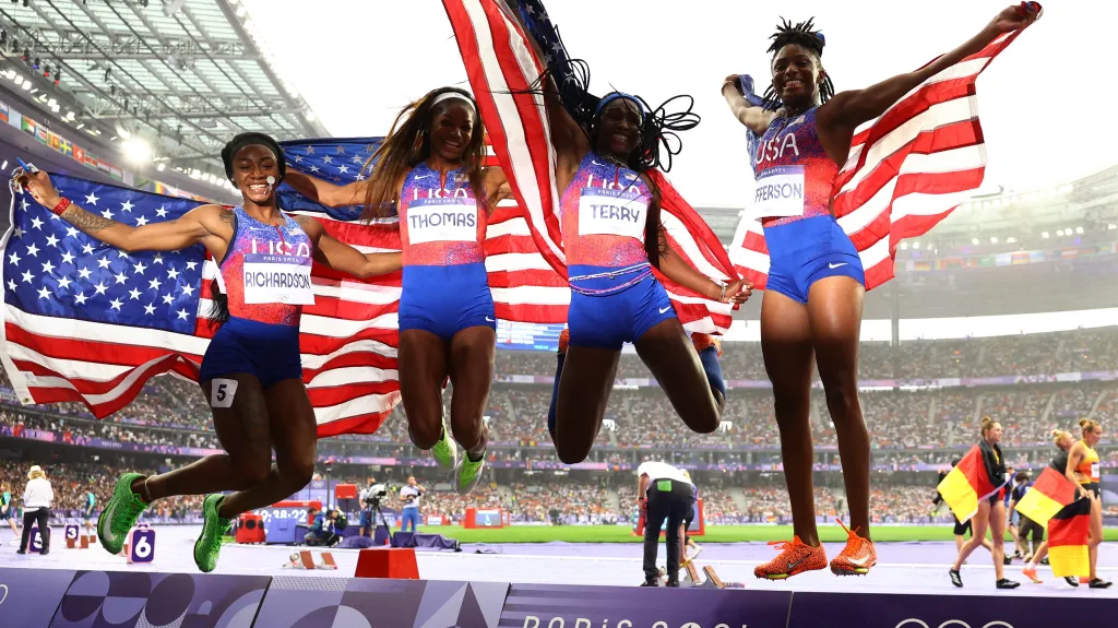 Vítězná americká štafeta 4x100 m