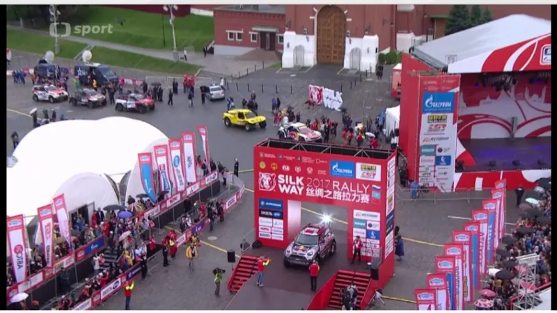 V Moskvě startuje Rallye Hedvábná stezka s Lopraisem a Kolomým