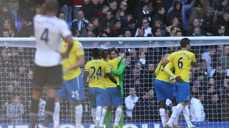 Newcastle slaví vítězství na hřišti Tottenhamu