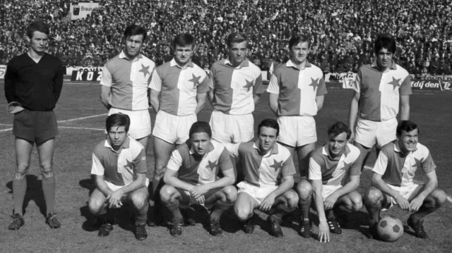 Archiv D: Sólo pro křídlo