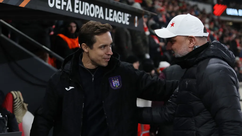 Kouč Anderlechtu David Hubert a Jindřich Trpišovský ze Slavie