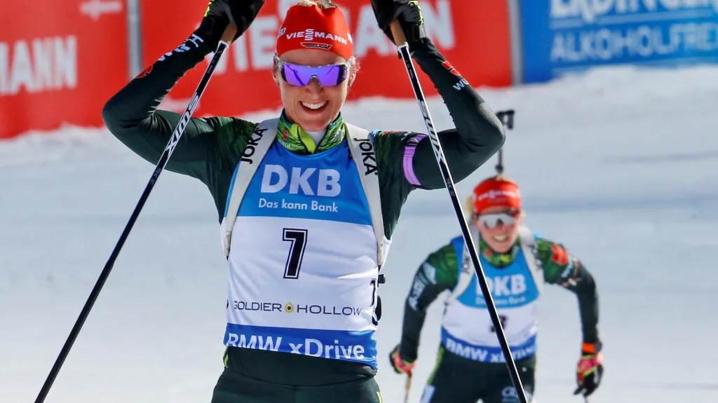 Denise Herrmannová před Franziskou Hildebrandovou