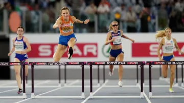 Finále běhu na 400 metrů překážek s ohlasem Nikolety Jíchové