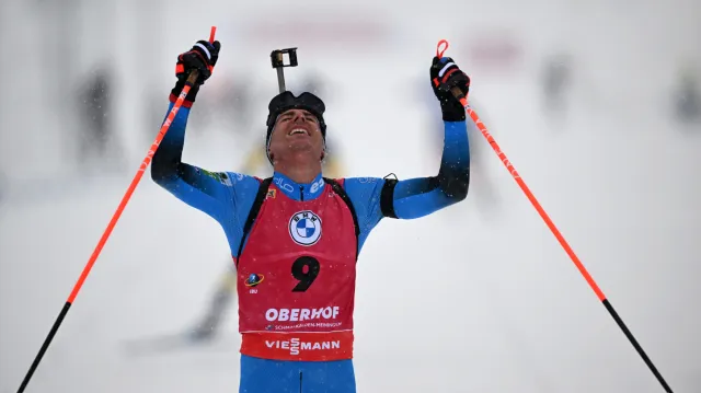 Sestřih stíhacího závodu SP biatlonistů v Oberhofu