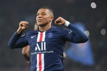 Kylian Mbappé se raduje z gólu