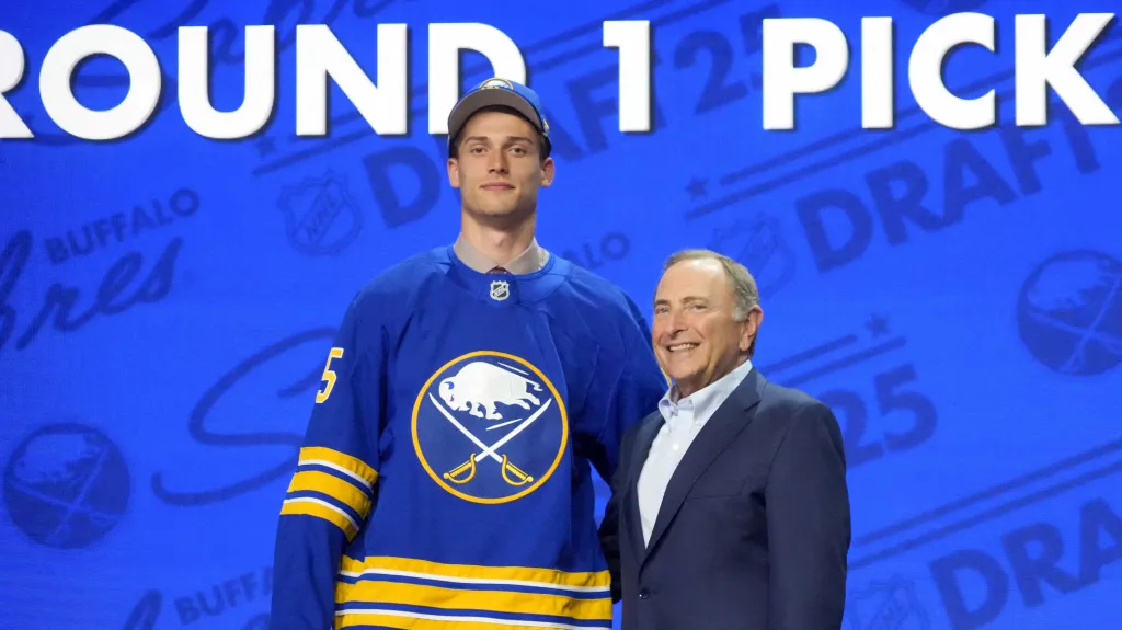 Radim Mrtka podepsal tříletou nováčkovskou smlouvu s Buffalem