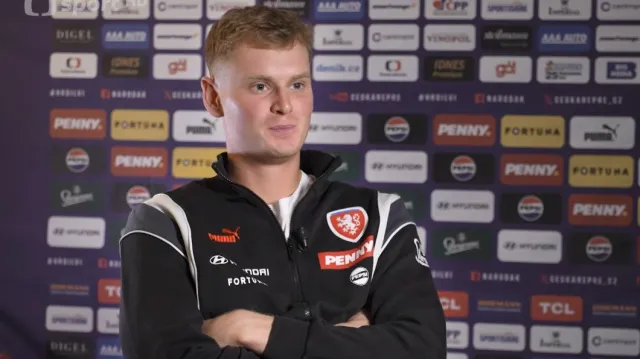 Motivací pro Kinského je i rivalita s otcem