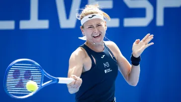 Záznam prvního hracího dne Prague Open