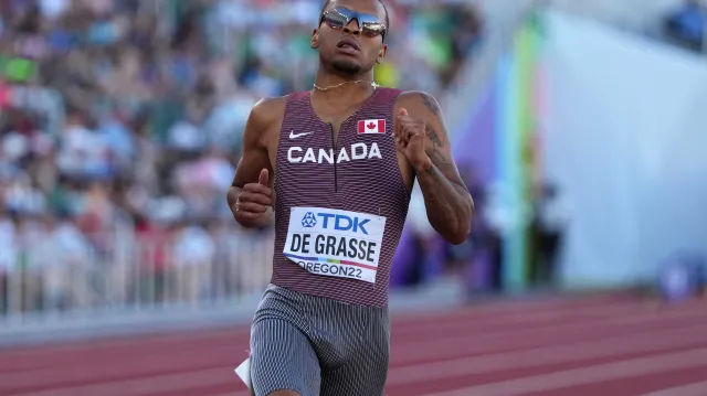 MS sužuje stále covid. Z dvoustovky se odhlásil De Grasse