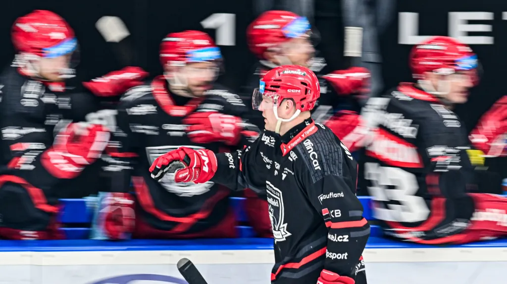 Markus Nenonen slaví gól