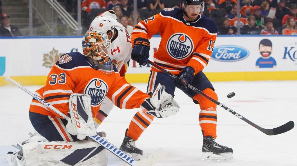 Obránce Jakub Jeřábek v přípravě v dresu Edmontonu